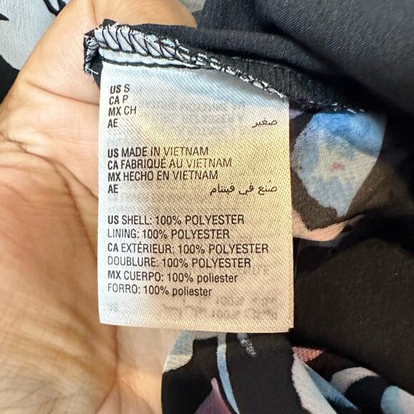 NWT Bar III Farah Botanical Wrap Top - Picture 6 of 9